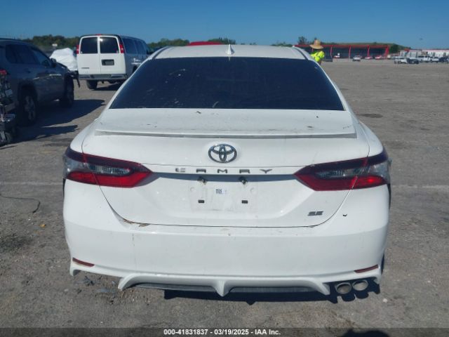 4T1T11AK8RU850542 Toyota CAMRY SE