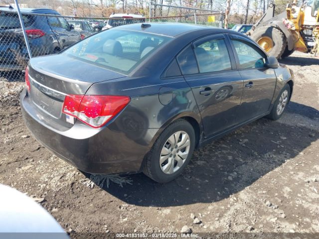 1G1PA5SG2E7467480 Chevrolet Cruze Ls Auto