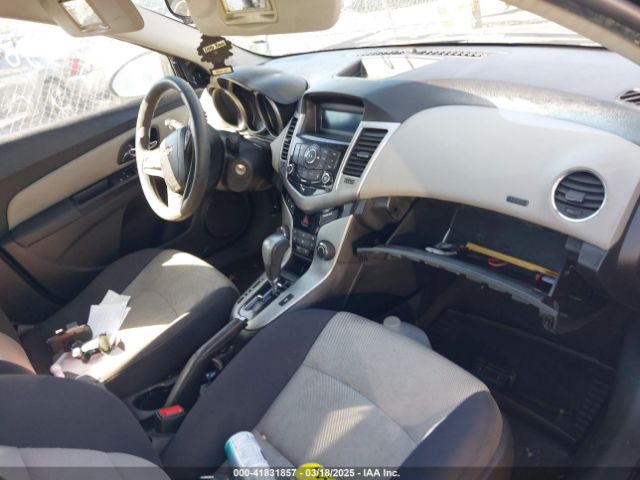 1G1PA5SG2E7467480 Chevrolet Cruze Ls Auto