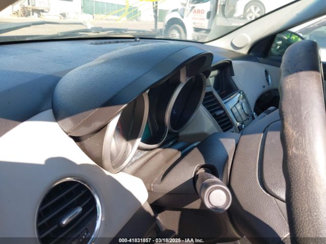 1G1PA5SG2E7467480 Chevrolet Cruze Ls Auto
