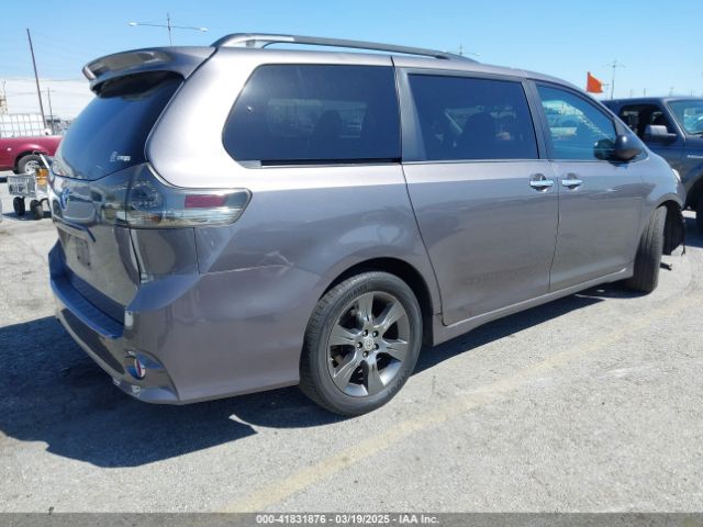 5TDXK3DC7FS633034 Toyota Sienna Se 8 Passenger