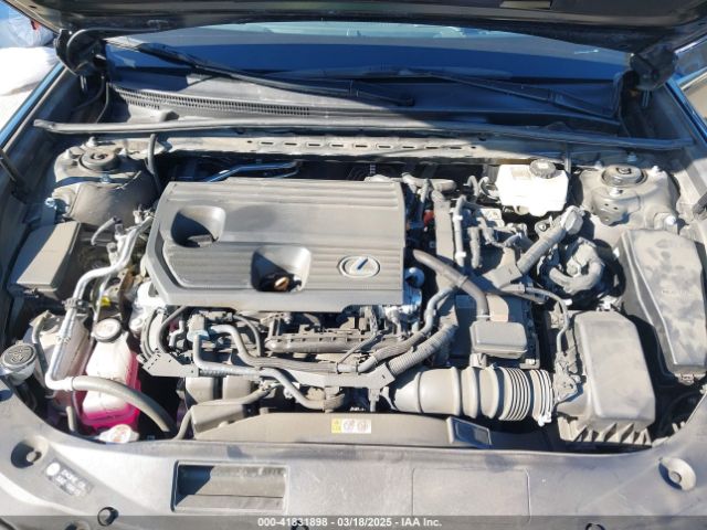 58ADA1C14RU037023 Lexus ES 300H