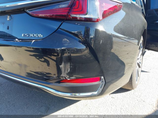 58ADA1C14RU037023 Lexus ES 300H