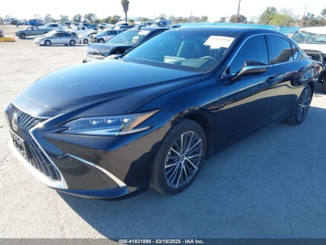 58ADA1C14RU037023 Lexus ES 300H