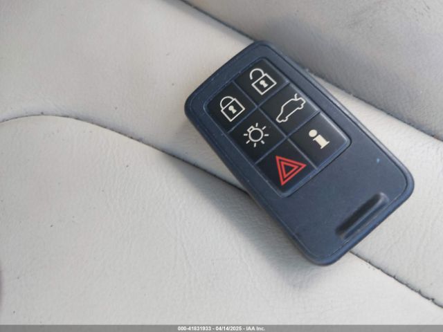 YV4902RC5F2579433 Volvo Xc60 T6 Premier Plus