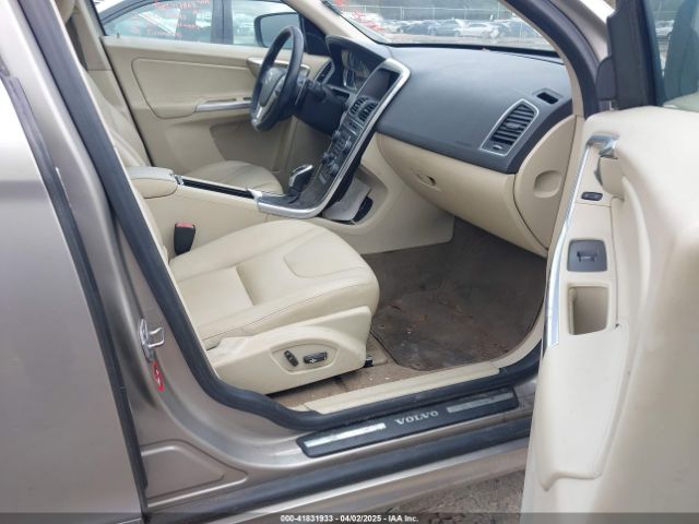 YV4902RC5F2579433 Volvo Xc60 T6 Premier Plus
