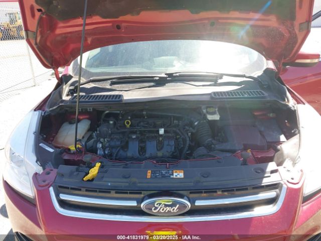 1FMCU0J98EUD14361 Ford Escape Titanium