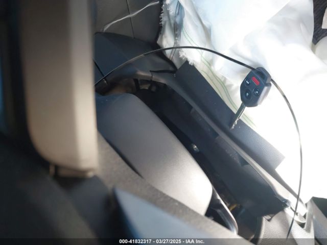 JF2GTABC3M8334101 Subaru Crosstrek
