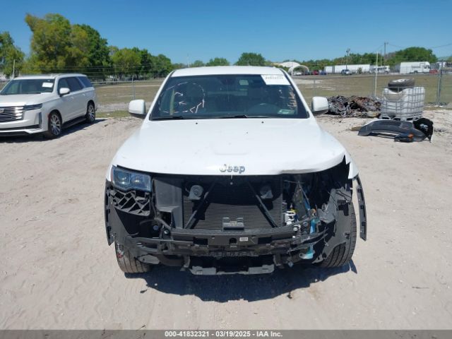 1C4RJFAG3NC138737 Jeep Grand Cherokee Wk Laredo E 4x4