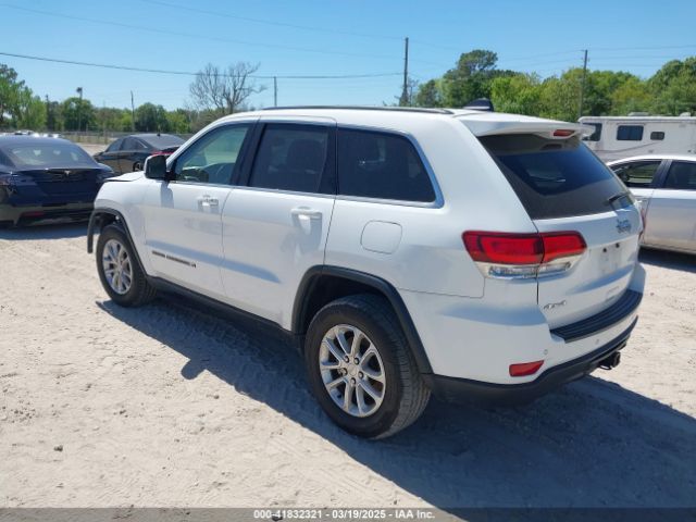 1C4RJFAG3NC138737 Jeep Grand Cherokee Wk Laredo E 4x4