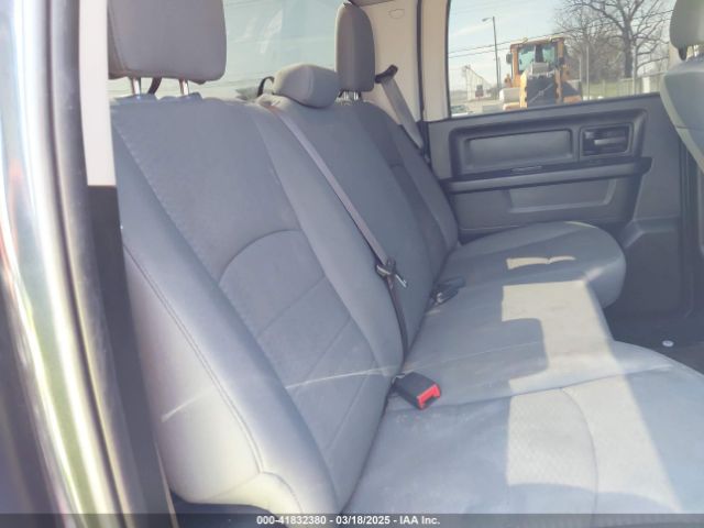 1C6RR7KT6LS154239 RAM 1500 Classic Tradesman  4x4 5'7 Box