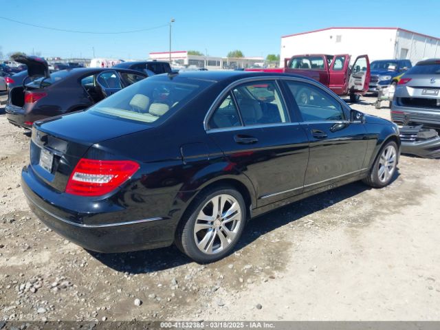 WDDGF4HB3ER305107 Mercedes-Benz C 250 Luxury/sport