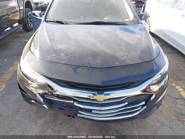 1G1ZD5ST6NF151647 Chevrolet Malibu Fwd Lt