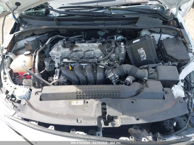 JTDVPMAE9N3015203 Toyota COROLLA LE