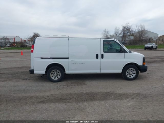 1GCSGAFX1E1118221 Chevrolet Express 1500 Work Van