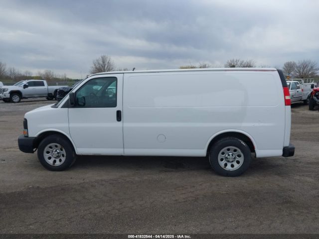 1GCSGAFX1E1118221 Chevrolet Express 1500 Work Van