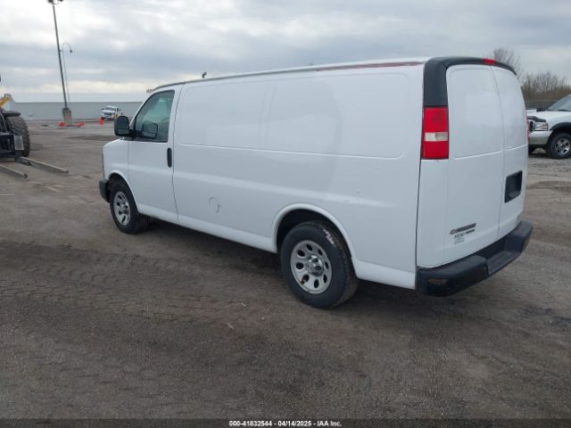 1GCSGAFX1E1118221 Chevrolet Express 1500 Work Van