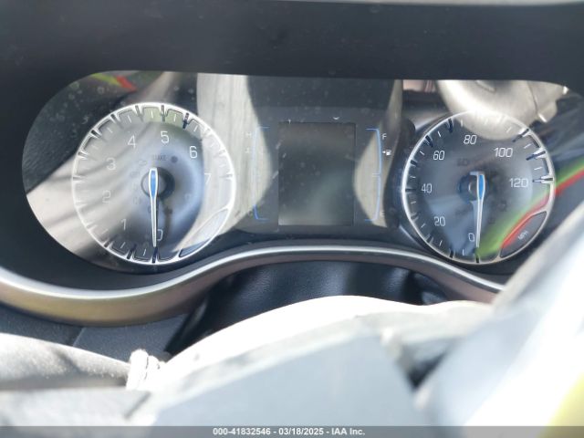 2C4RC1DG8MR539103 Chrysler Voyager Lxi