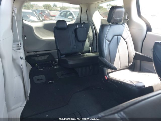 2C4RC1DG8MR539103 Chrysler Voyager Lxi