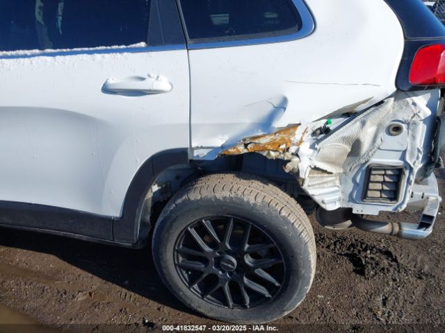 1C4PJLCB7GW307005 Jeep Cherokee Latitude