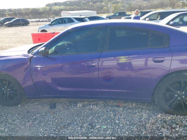 2C3CDXHG2GH147085 Dodge Charger Sxt