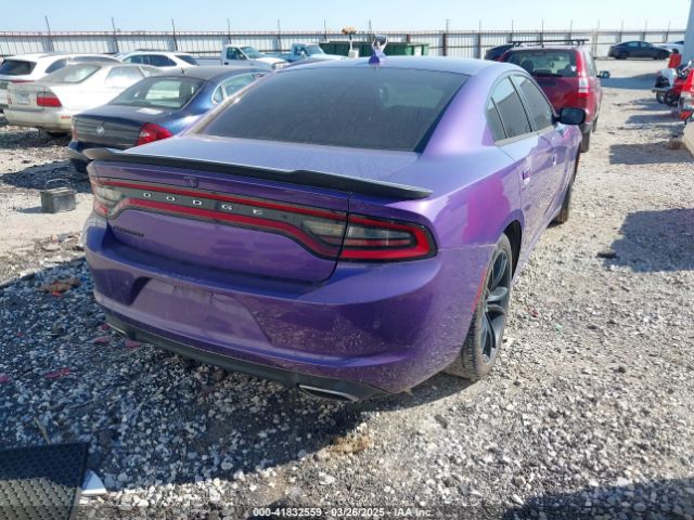 2C3CDXHG2GH147085 Dodge Charger Sxt