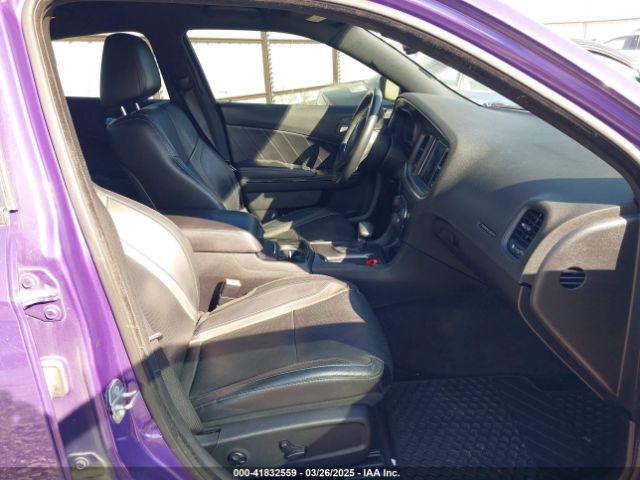 2C3CDXHG2GH147085 Dodge Charger Sxt