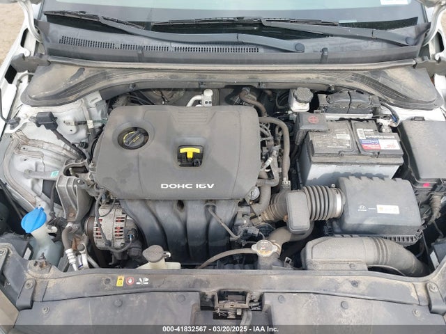 5NPD84LF1JH255925 Hyundai ELANTRA SEL