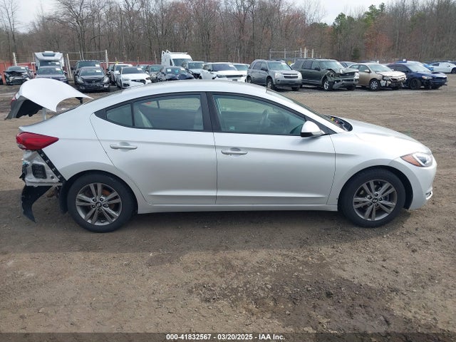5NPD84LF1JH255925 Hyundai ELANTRA SEL