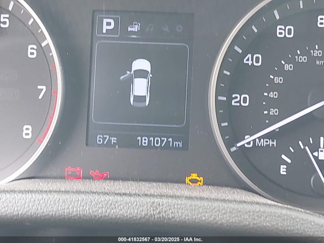 5NPD84LF1JH255925 Hyundai ELANTRA SEL