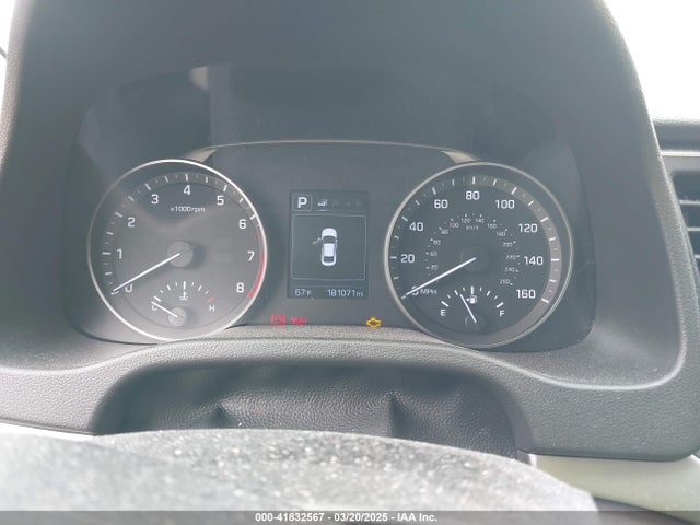 5NPD84LF1JH255925 Hyundai ELANTRA SEL