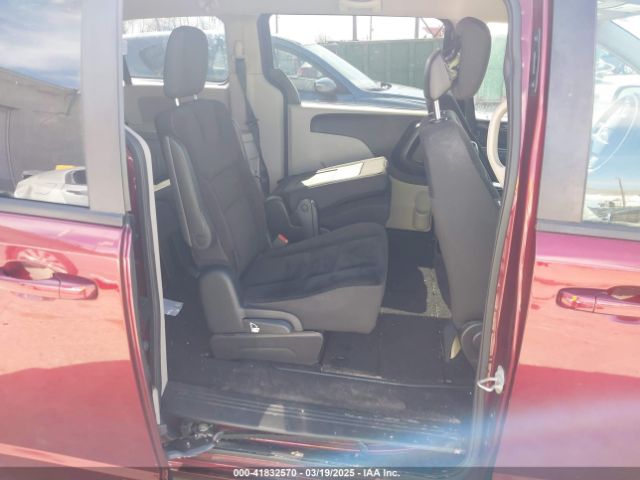2C4RDGBG2JR188185 Dodge Grand Caravan Se