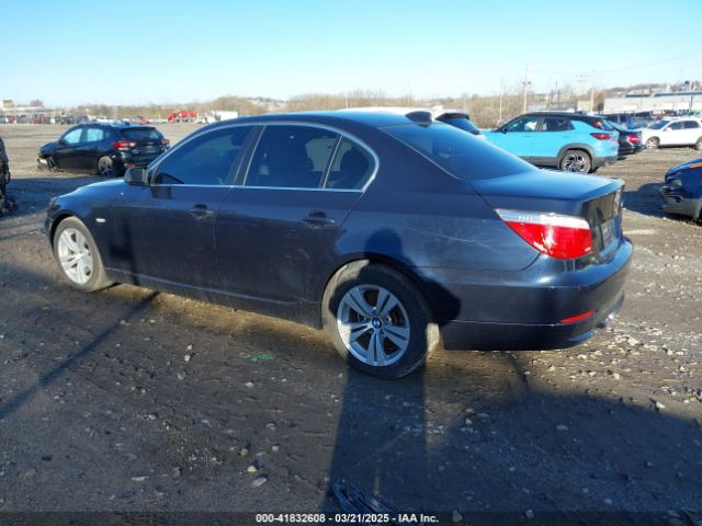 2010 BMW 528I WBANU5C51AC124564 Photo 2