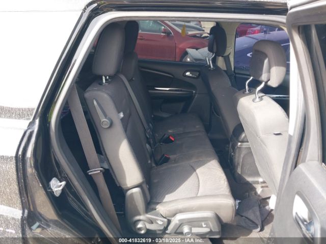 3C4PDCAB4JT237065 Dodge JOURNEY SE