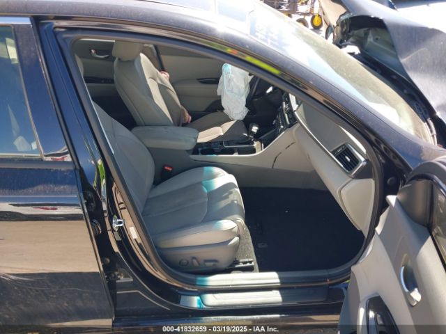 5XXGU4L35HG166458 KIA OPTIMA EX