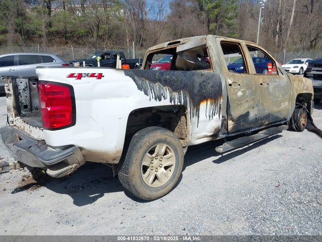 1GCVKRECXJZ361563 Chevrolet Silverado 1500 1lt