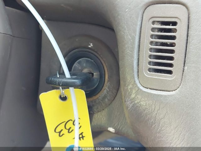 2000 ACURA RL JH4KA9652YC014570 Photo 10