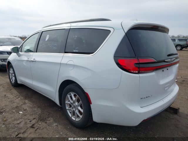 2022 CHRYSLER PACIFICA 2C4RC1BG4NR188100 Photo 2