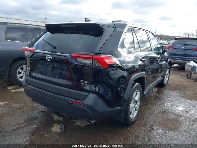 2T3P1RFV5KW043623 Toyota Rav4 Xle