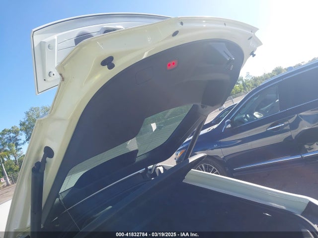 W1K7X5KB1PA058392 Mercedes-Benz m256