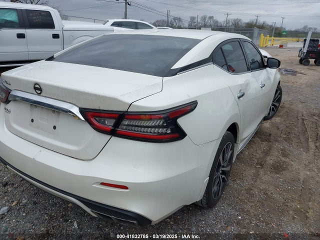 1N4AA6AV6KC370178 Nissan Maxima 3.5 S