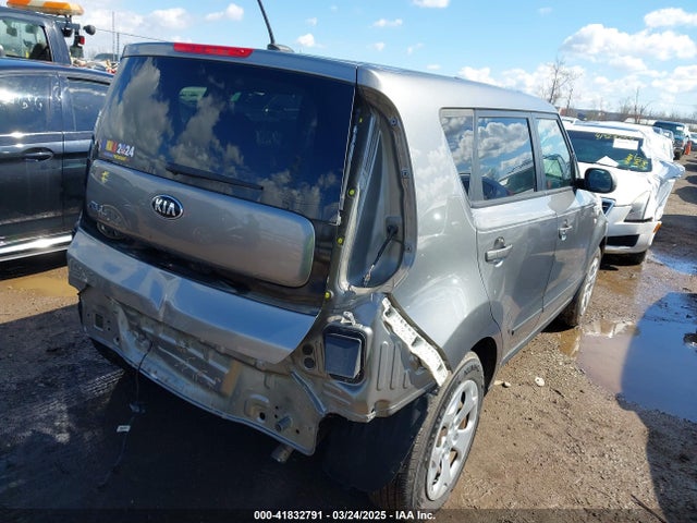 KNDJN2A27F7193619 KIA Soul