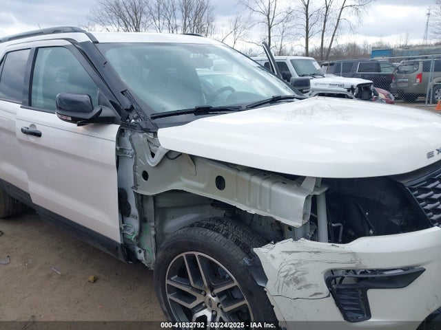1FM5K8GT3JGC21305 Ford EXPLORER SPORT
