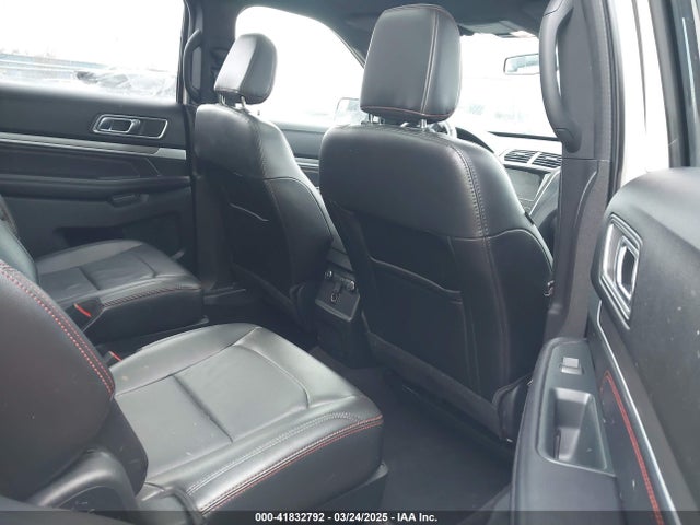 1FM5K8GT3JGC21305 Ford EXPLORER SPORT