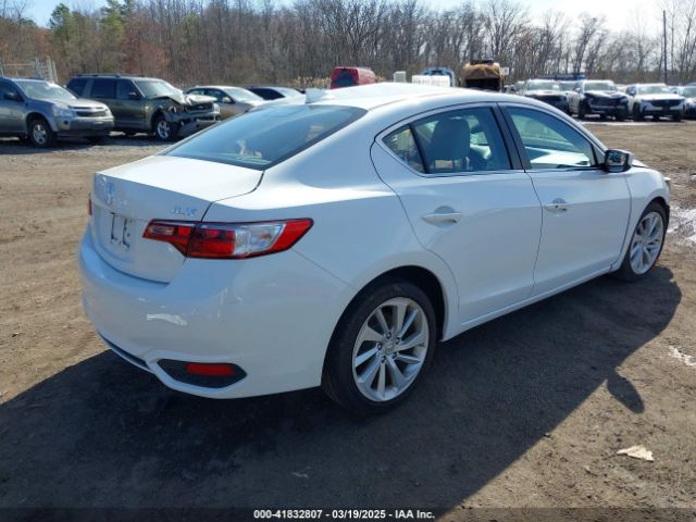 2018 ACURA ILX 19UDE2F76JA001198 Photo 3