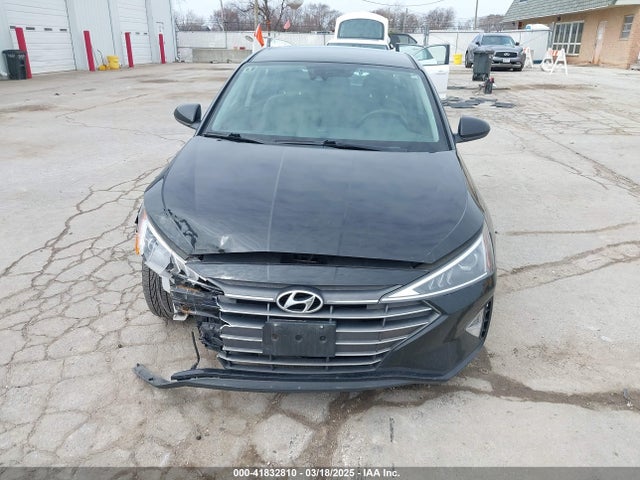 KMHD74LF9LU081030 Hyundai ELANTRA SE