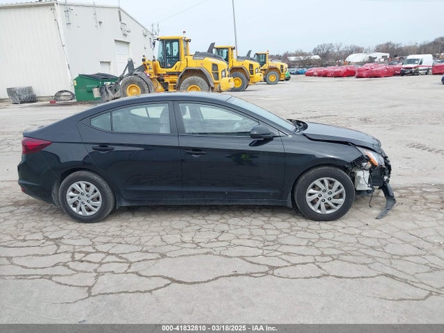 KMHD74LF9LU081030 Hyundai ELANTRA SE