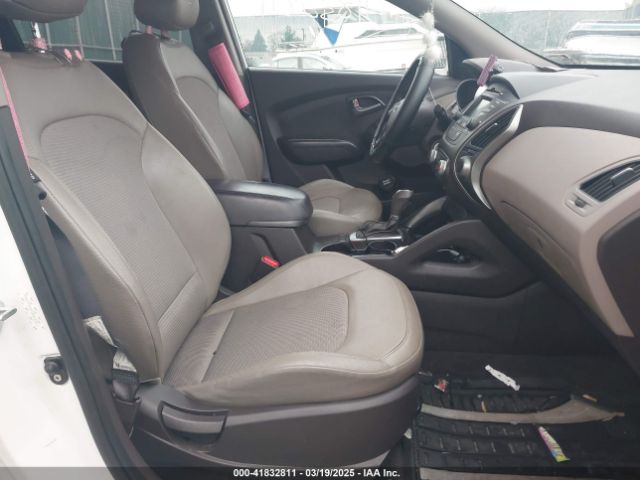 KM8JTCAF9FU032524 Hyundai TUCSON GLS