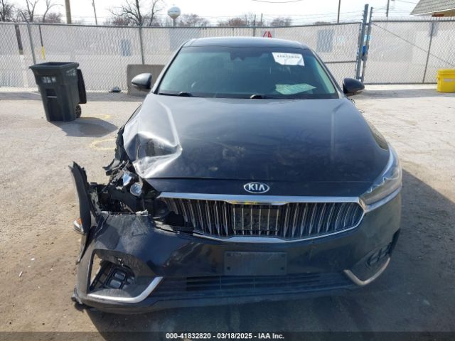 KNALC4J13H5072602 KIA Cadenza Technology