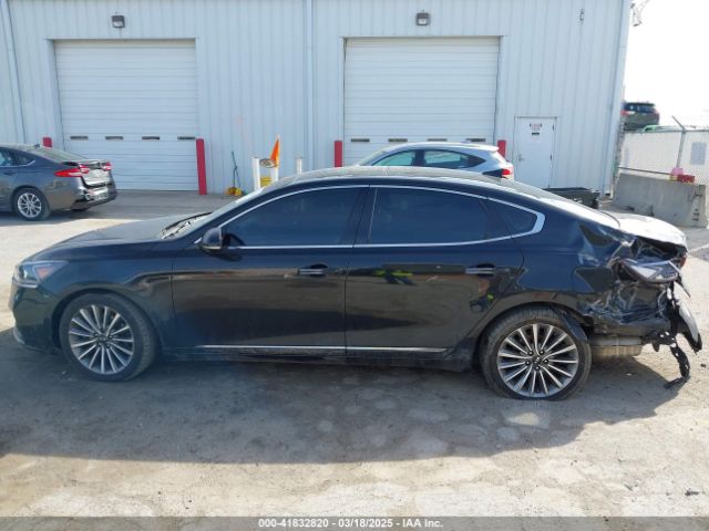 KNALC4J13H5072602 KIA Cadenza Technology